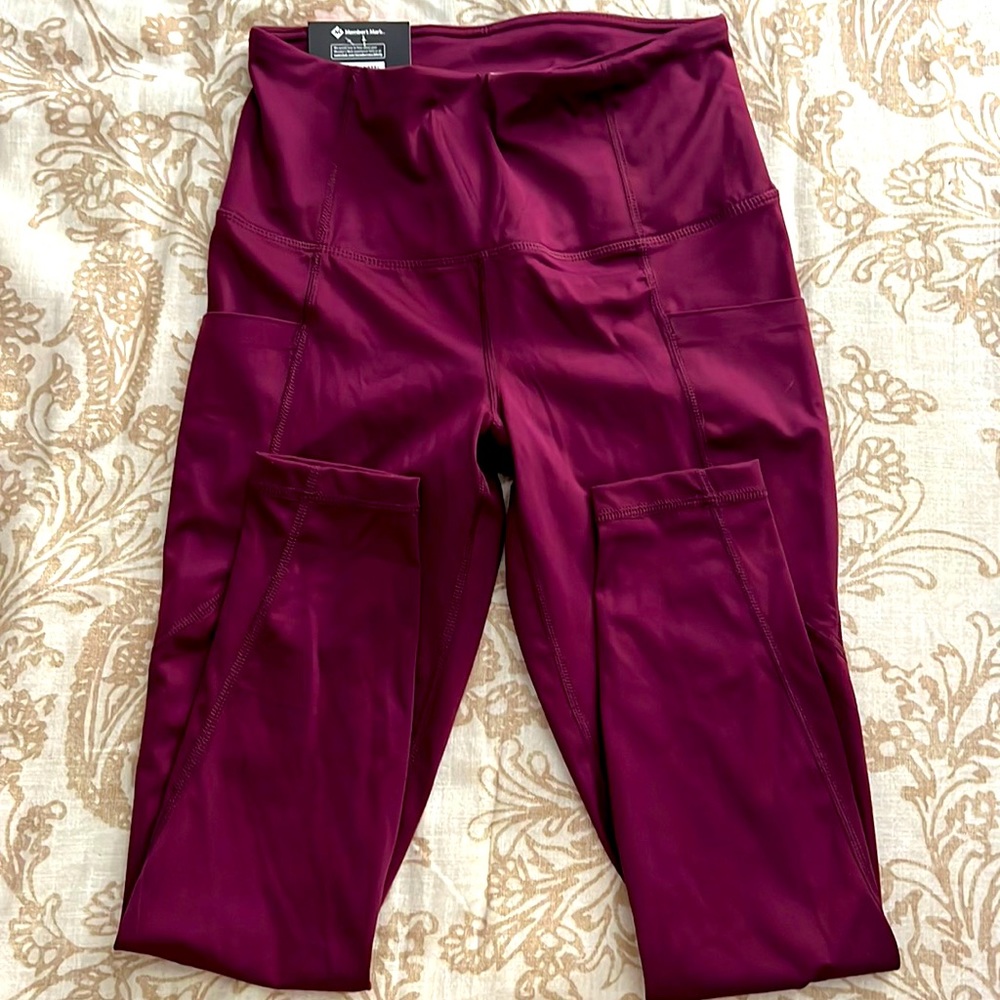 Member’s Mark Women’s Small Everyday Ankle Pocket Legging Yoga Pant Burgundy NWT